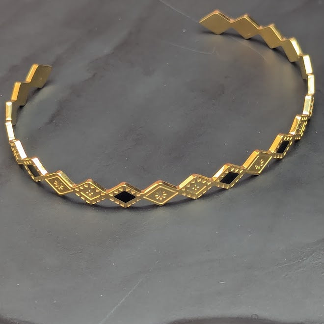 Beth Bangle