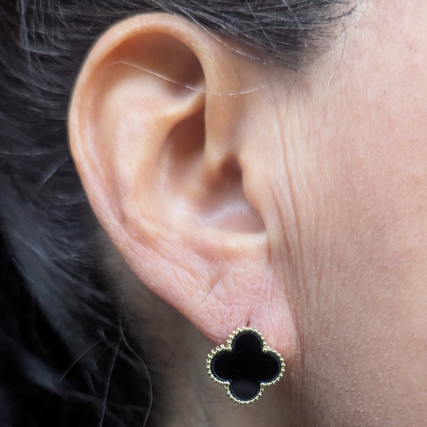 Clover studs
