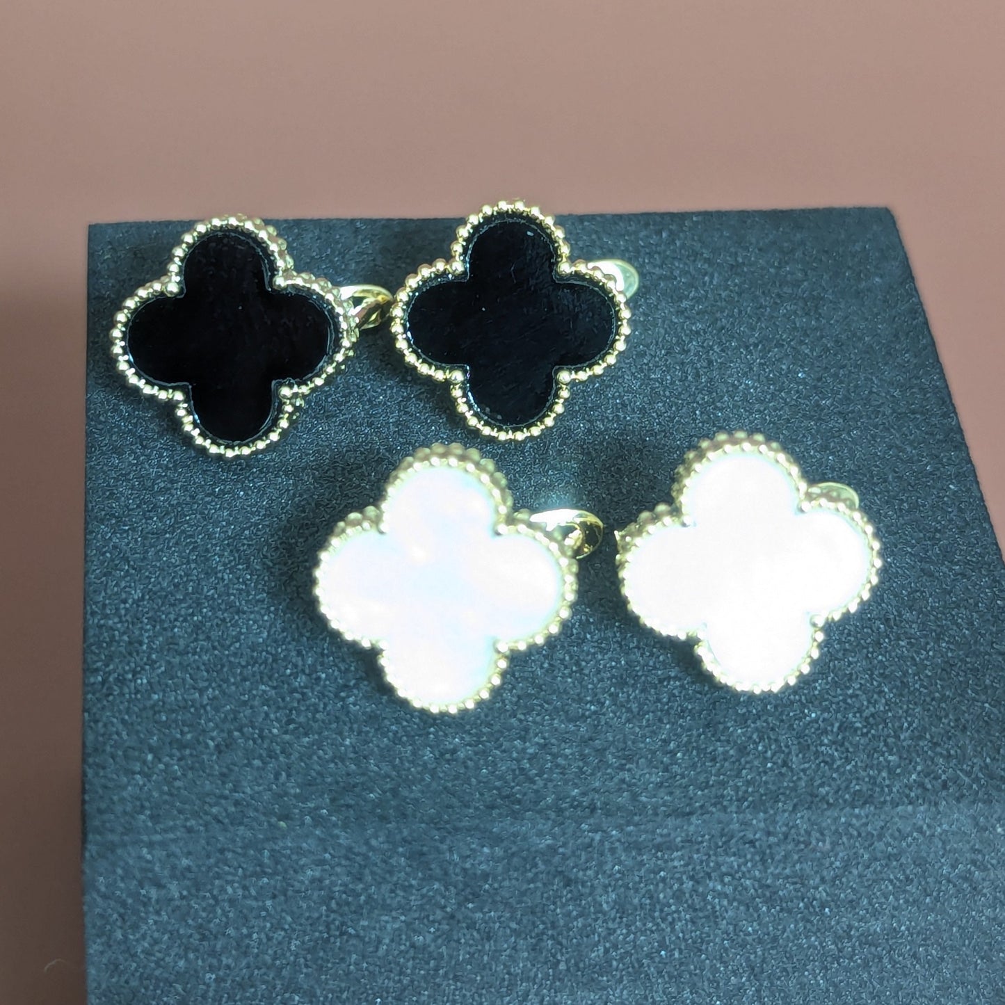 Clover studs