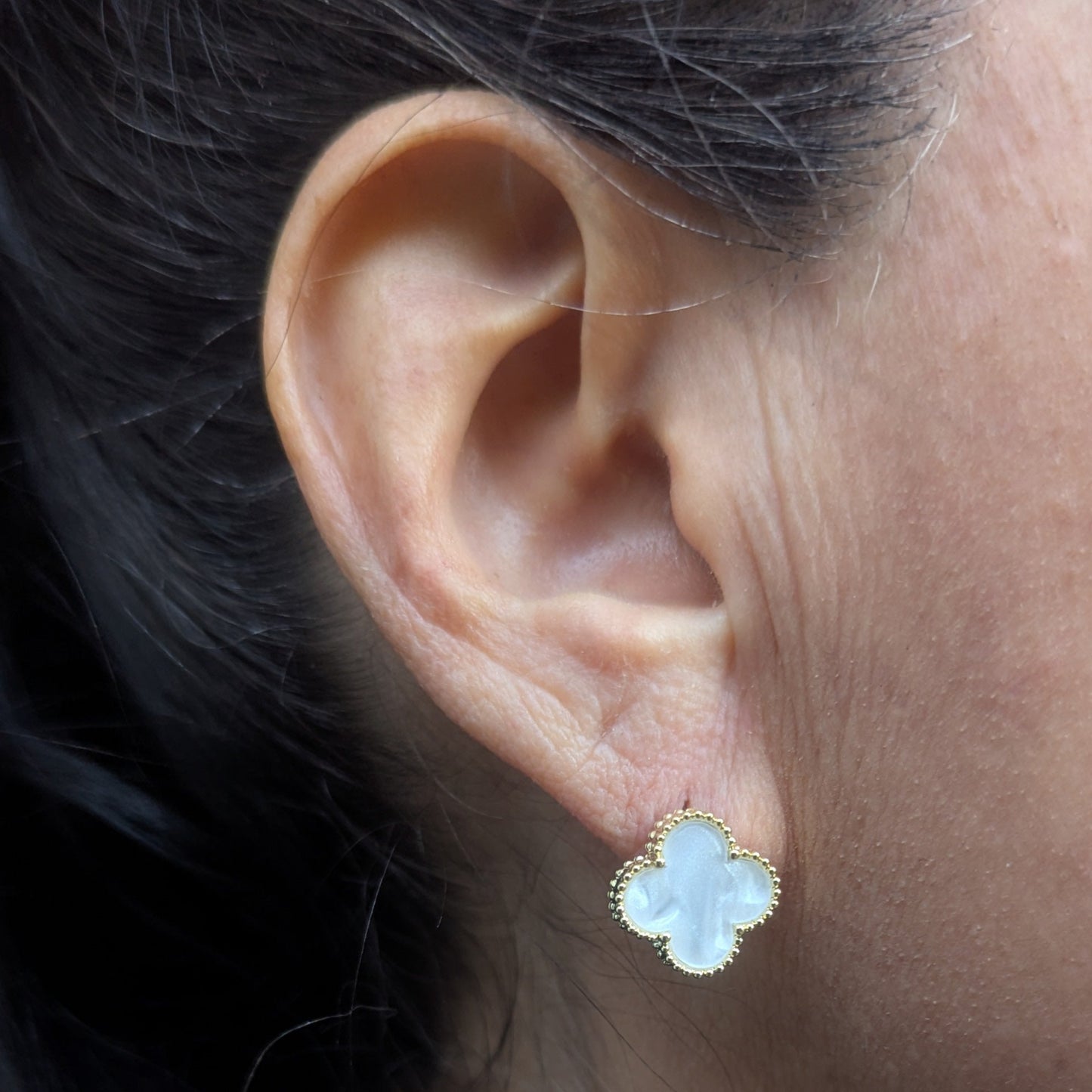 Clover studs