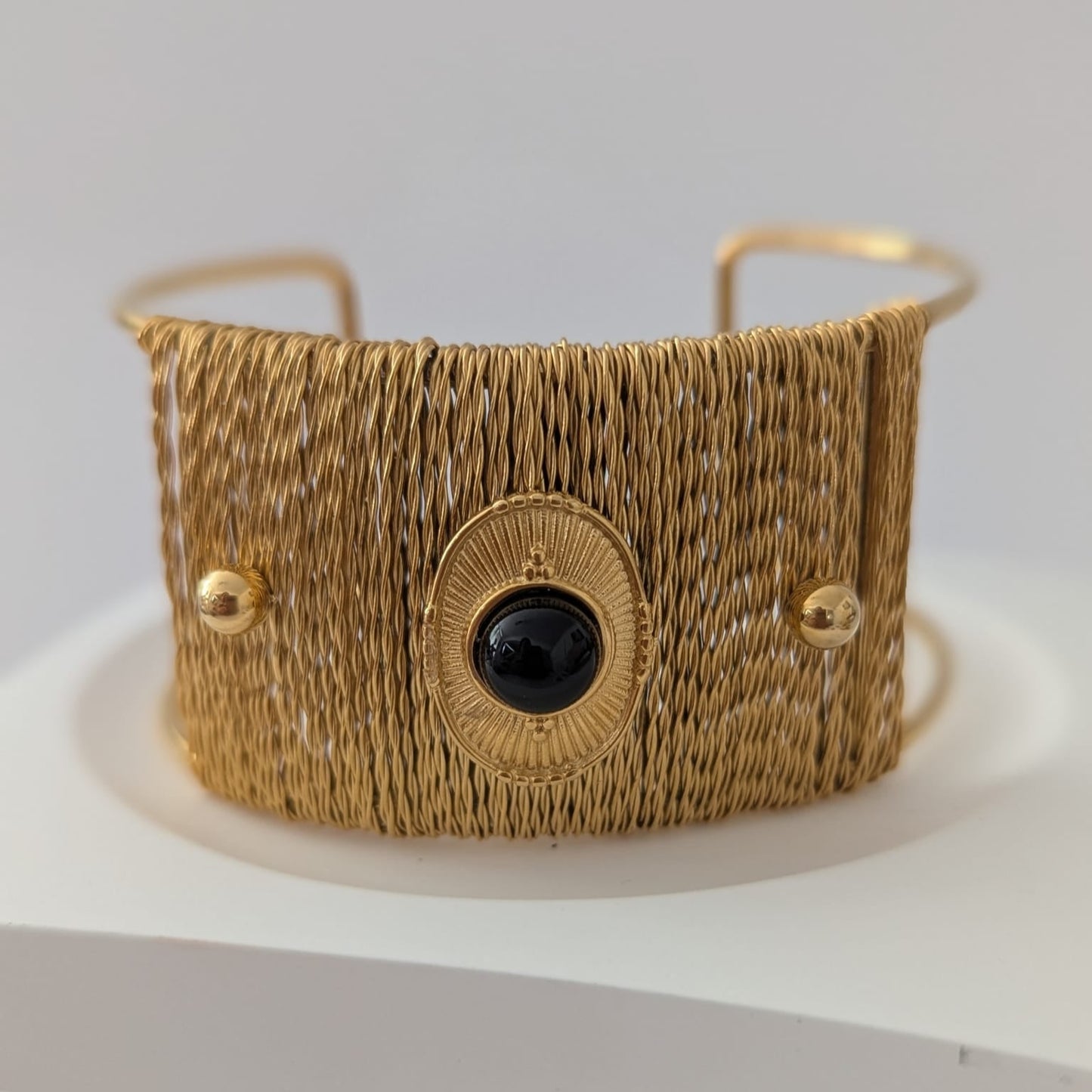 Milos Bangle