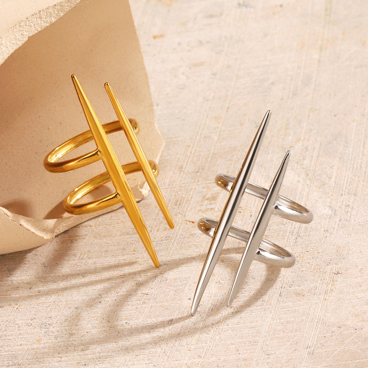 Spike Adjustable Ring