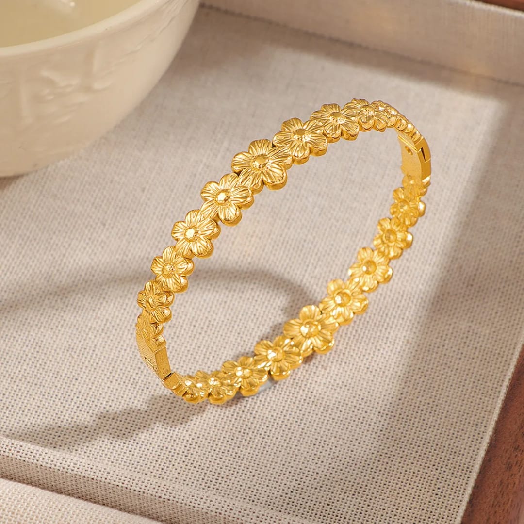 Daisy Bangle