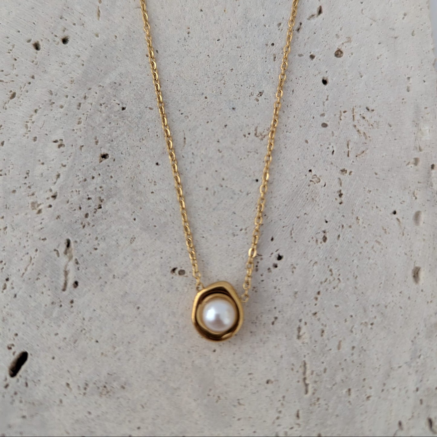 Anais Necklace