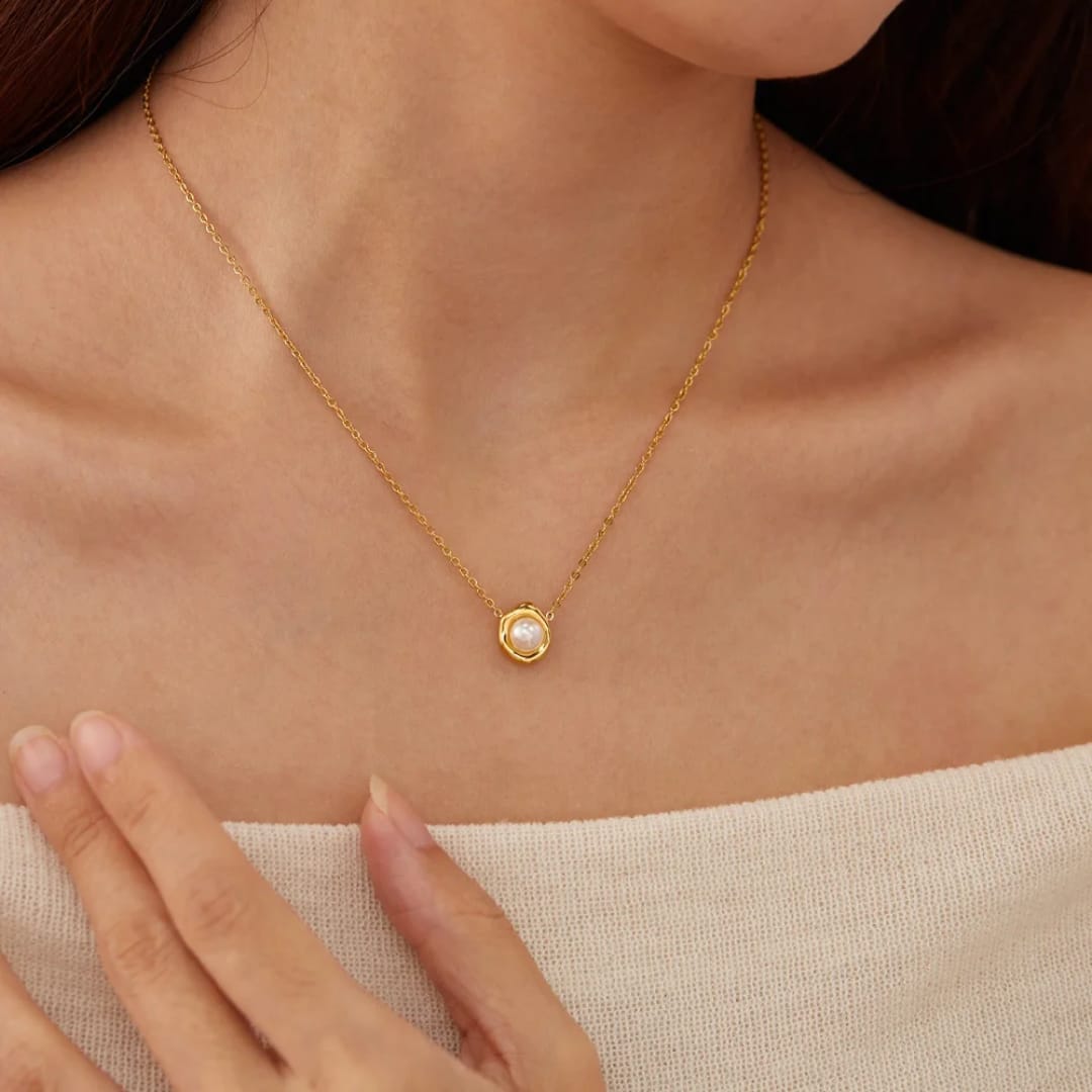 Anais Necklace