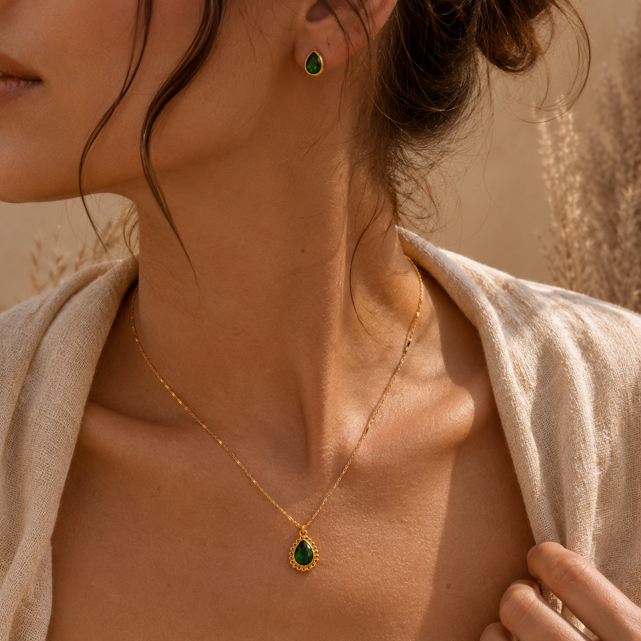 Elan Necklace