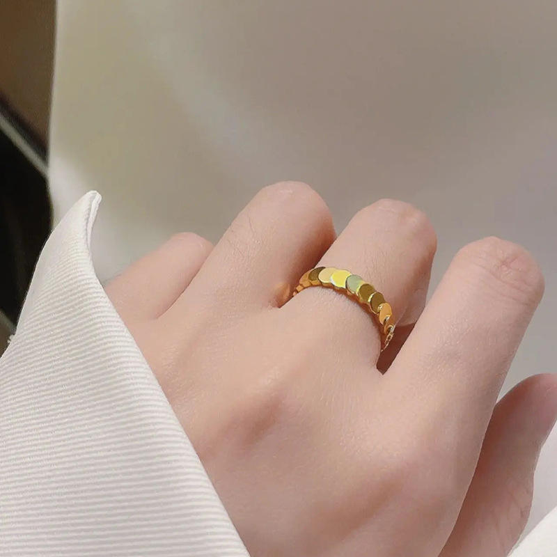 Eros Ring