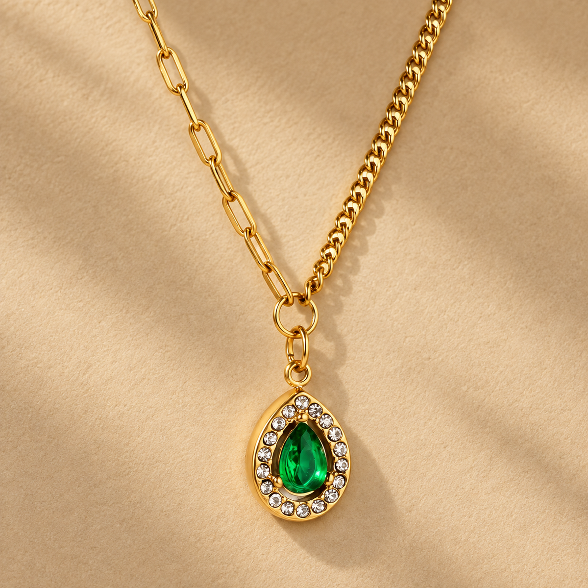 Una Necklace