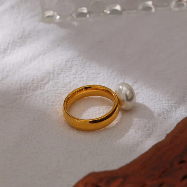 Pearl Statement Ring