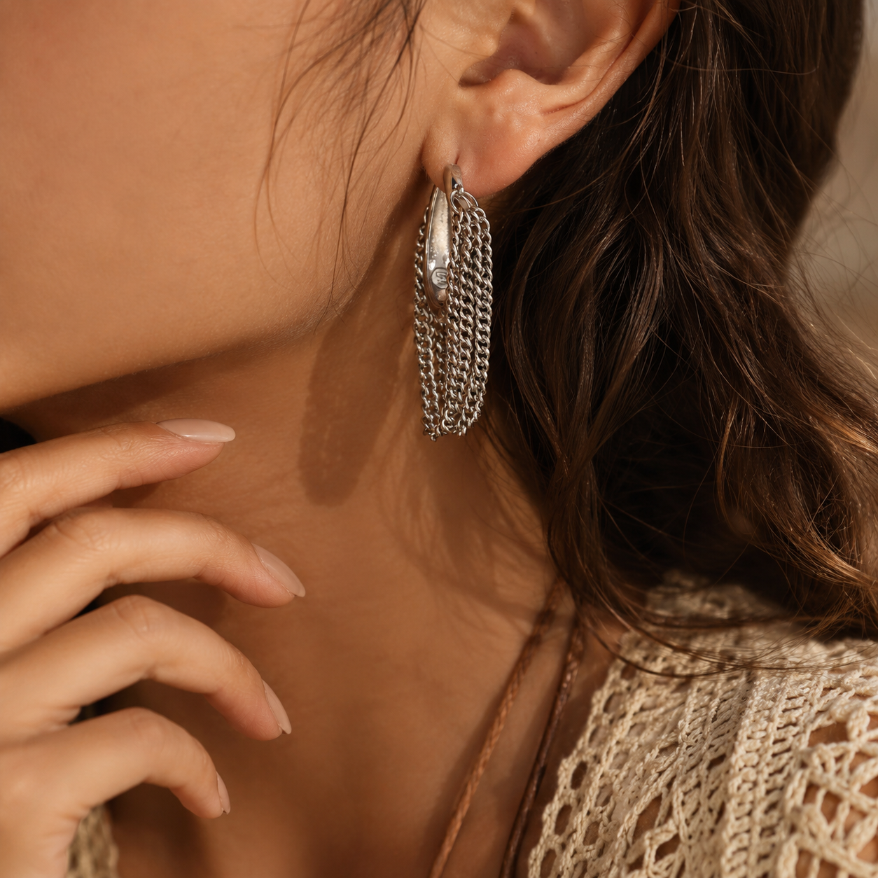 Lyra Chain Hoops