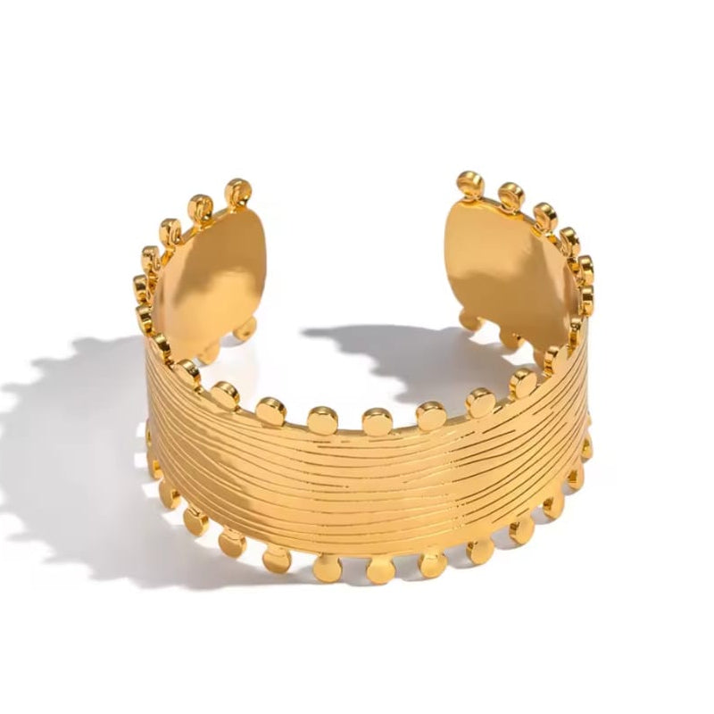 Helia Golden Bangle