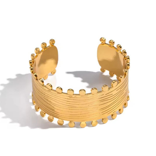 Helia Golden Bangle