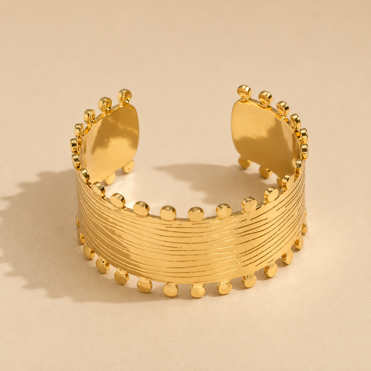 Helia Golden Bangle