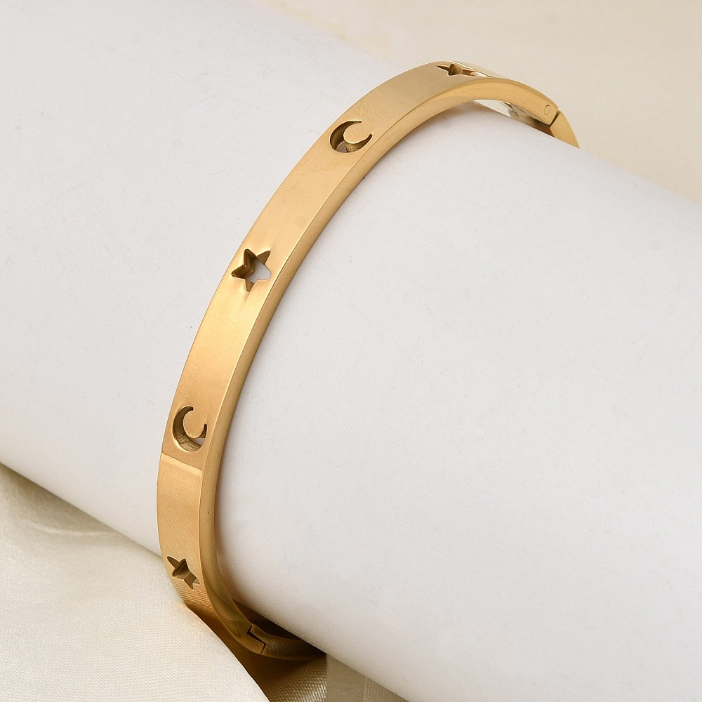 Star & Moon Pierced Bangle