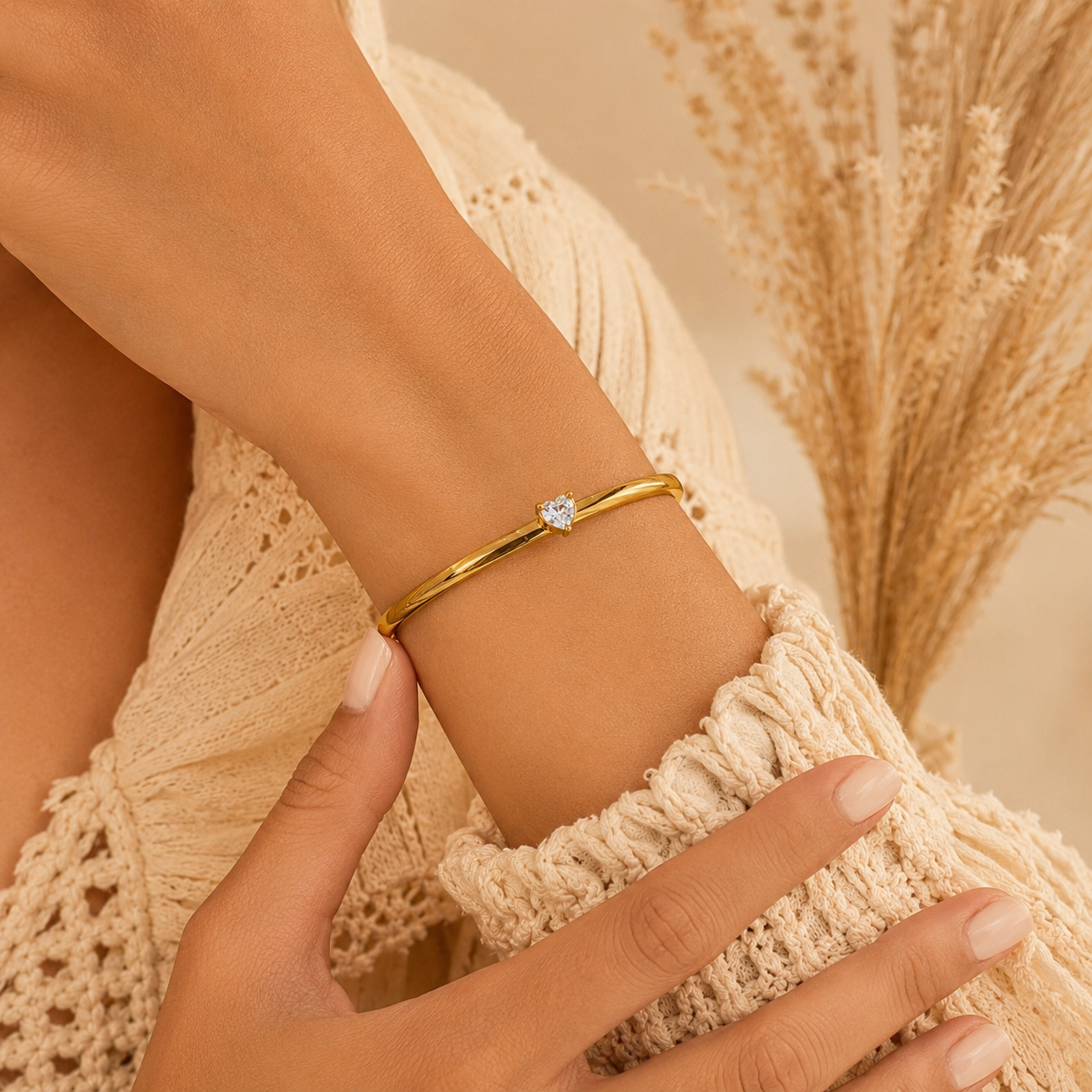 Heart Crystal Bangle
