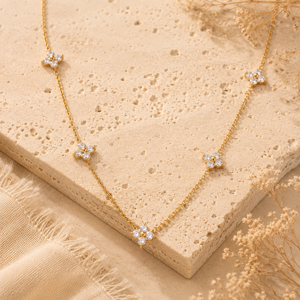 Clover Zirconia Necklace