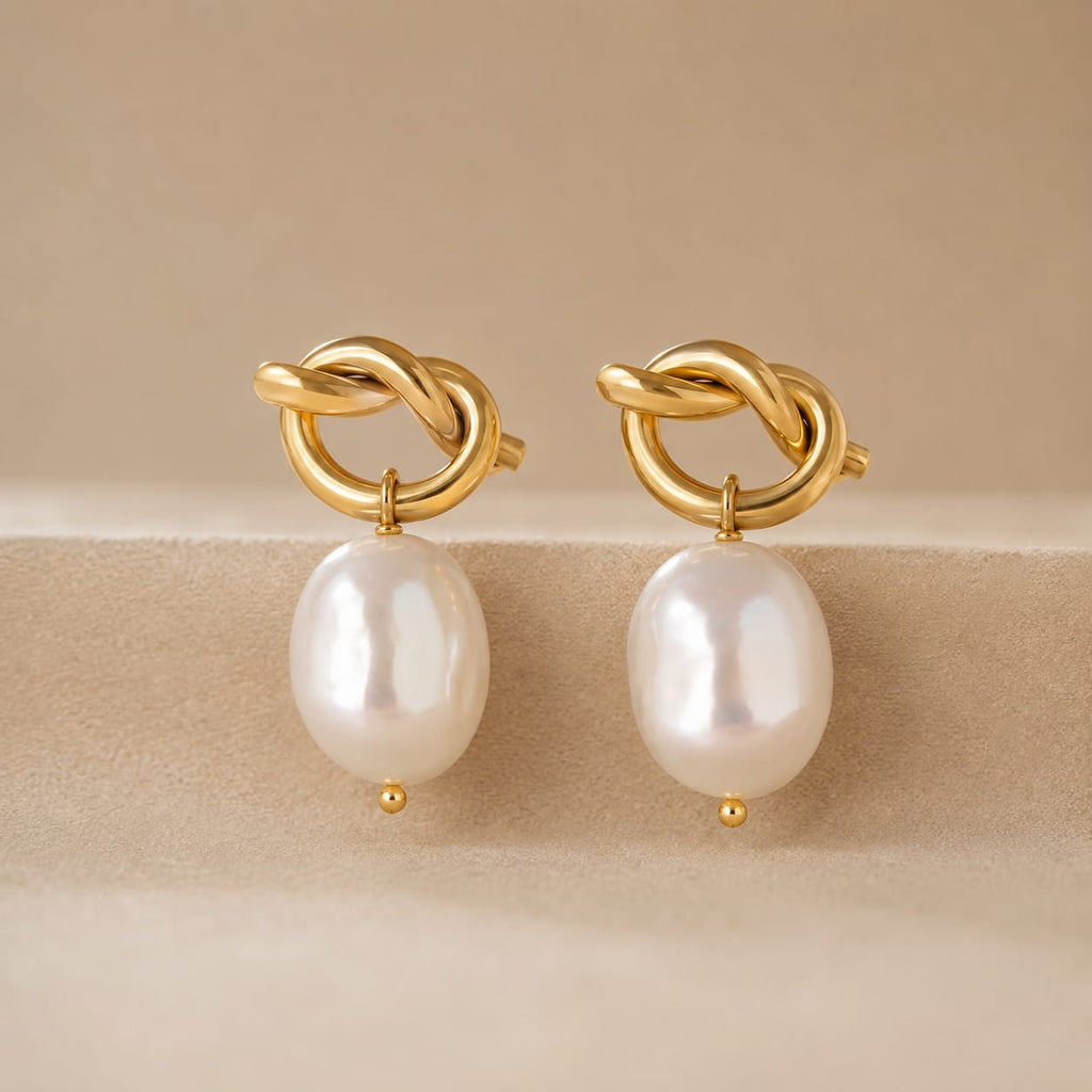 Solea Knot Pearl Earrings